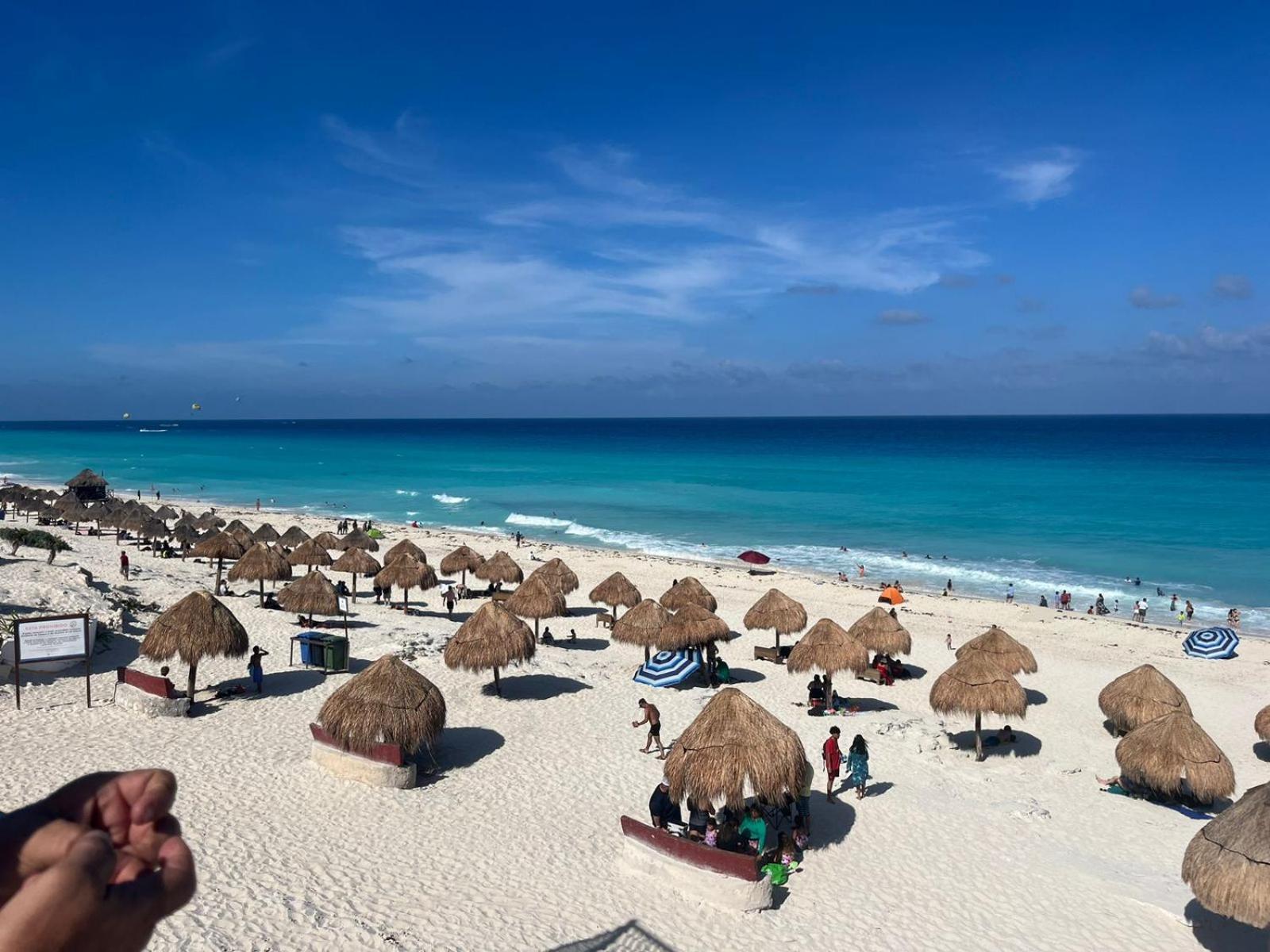 Astoria Gated Condos Cancún Exterior foto
